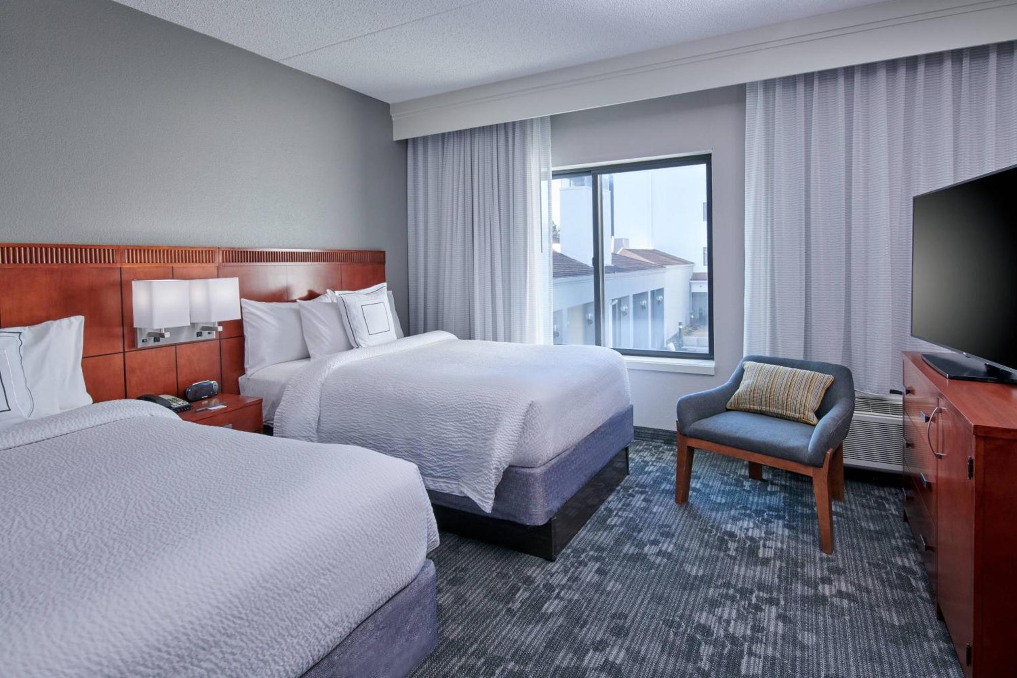 Courtyard By Marriott Indianapolis Castleton Indianápolis Exterior foto