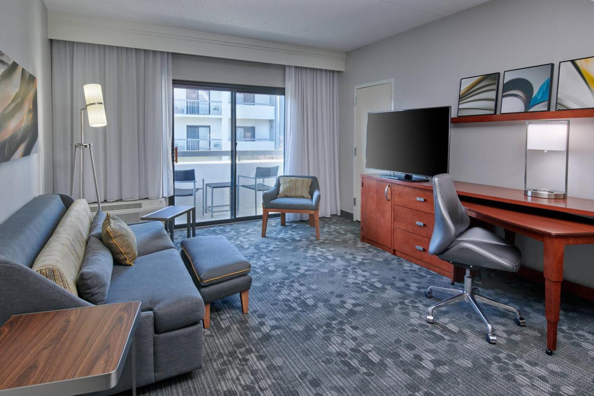 Courtyard By Marriott Indianapolis Castleton Indianápolis Exterior foto
